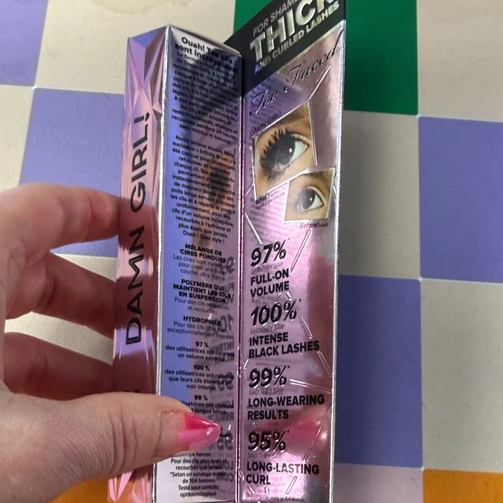 Too Faced Damn Girl! 24-Hour volumizing Mascara - Black new in box 13.0 ml